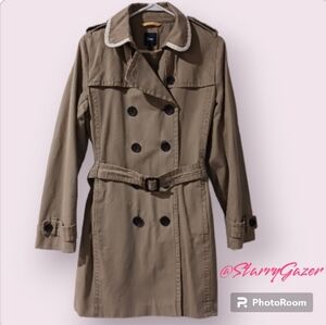Gap Trench Coat Khaki Cream Trim Collar